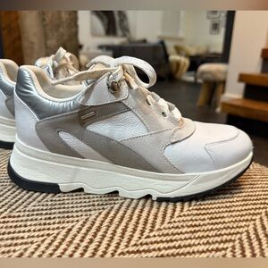 Geox all leather tennis shoes, silver and white
